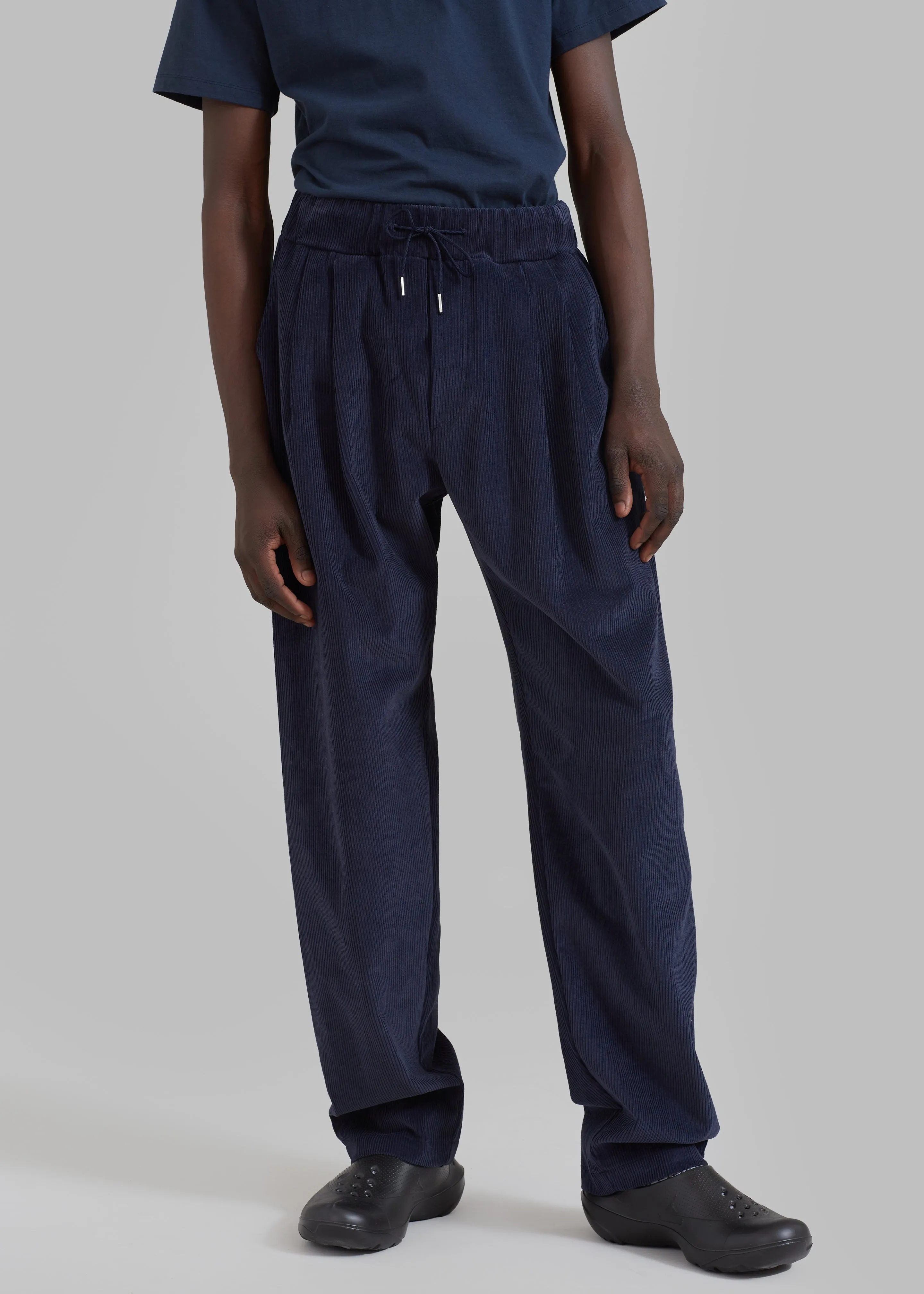 Camden Corduroy Pants - Navy