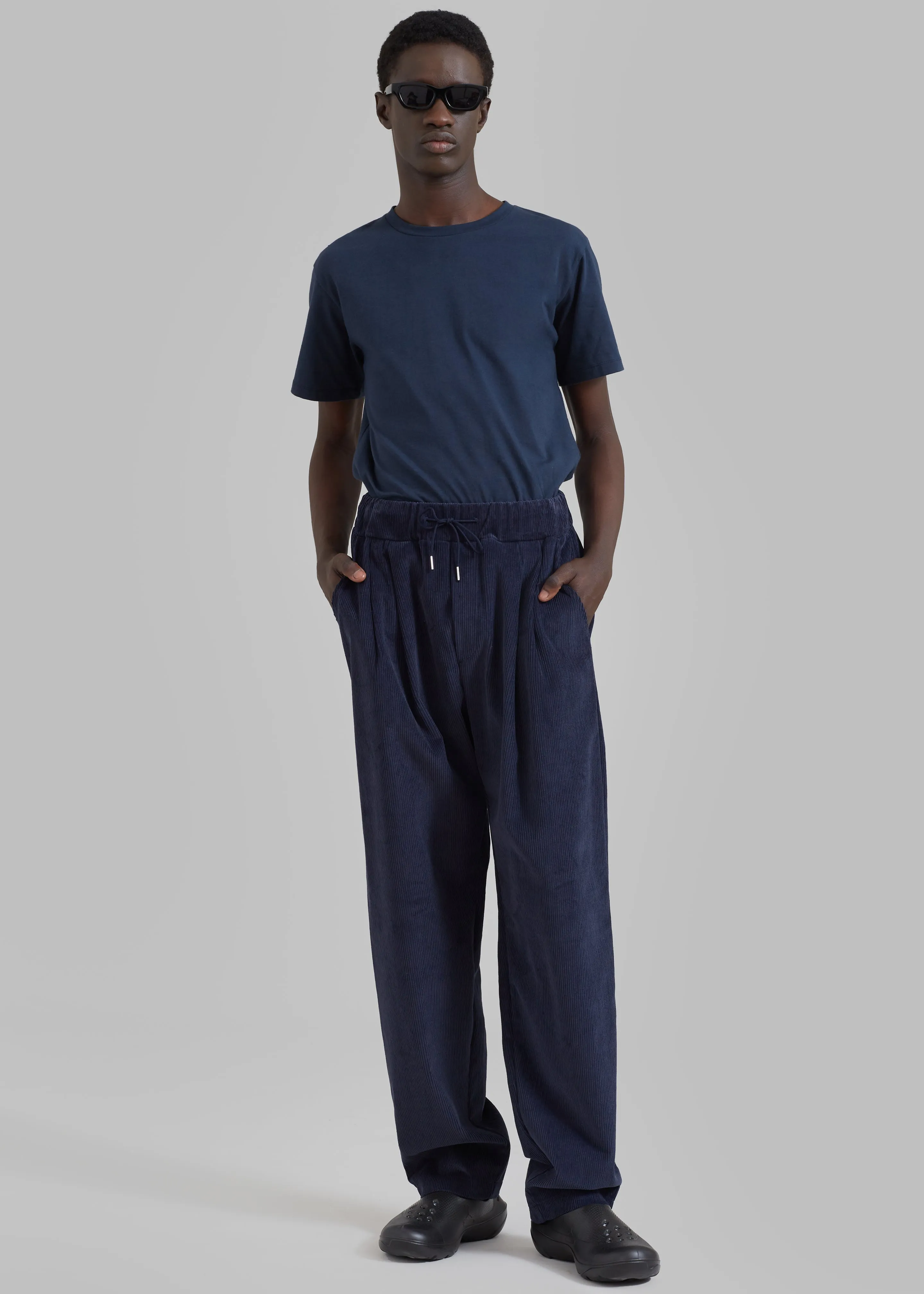 Camden Corduroy Pants - Navy