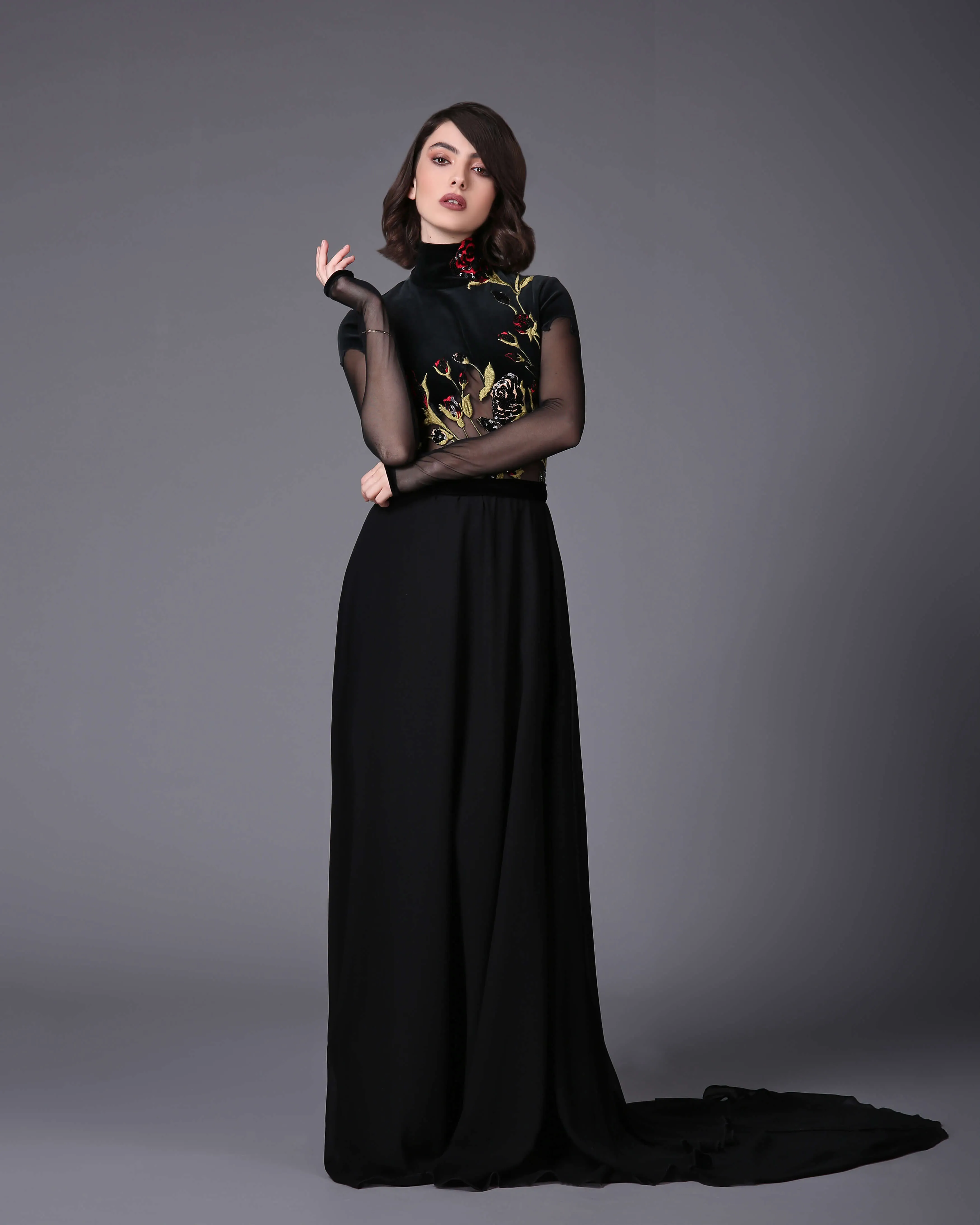 ROSE – Evening dress for women. Long-sleeve evening dress.