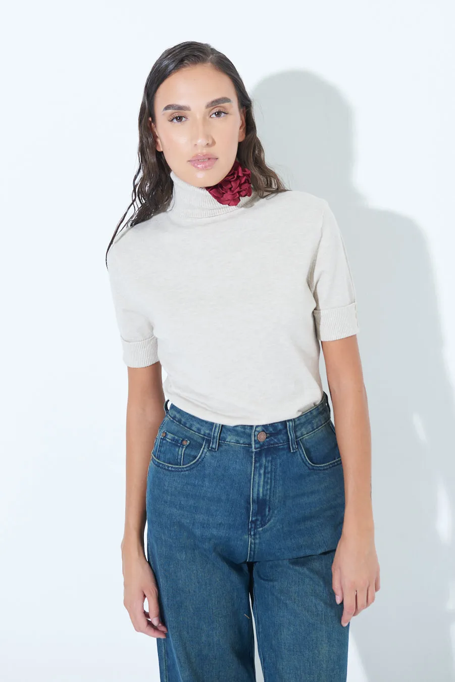 Short-sleeve turtleneck top wholesale