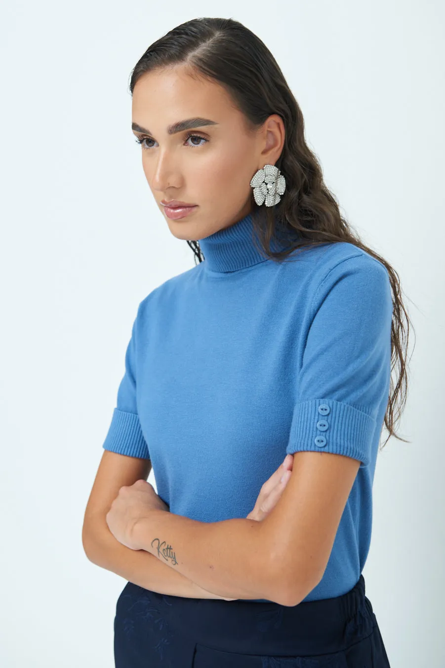 Short-sleeve turtleneck top wholesale