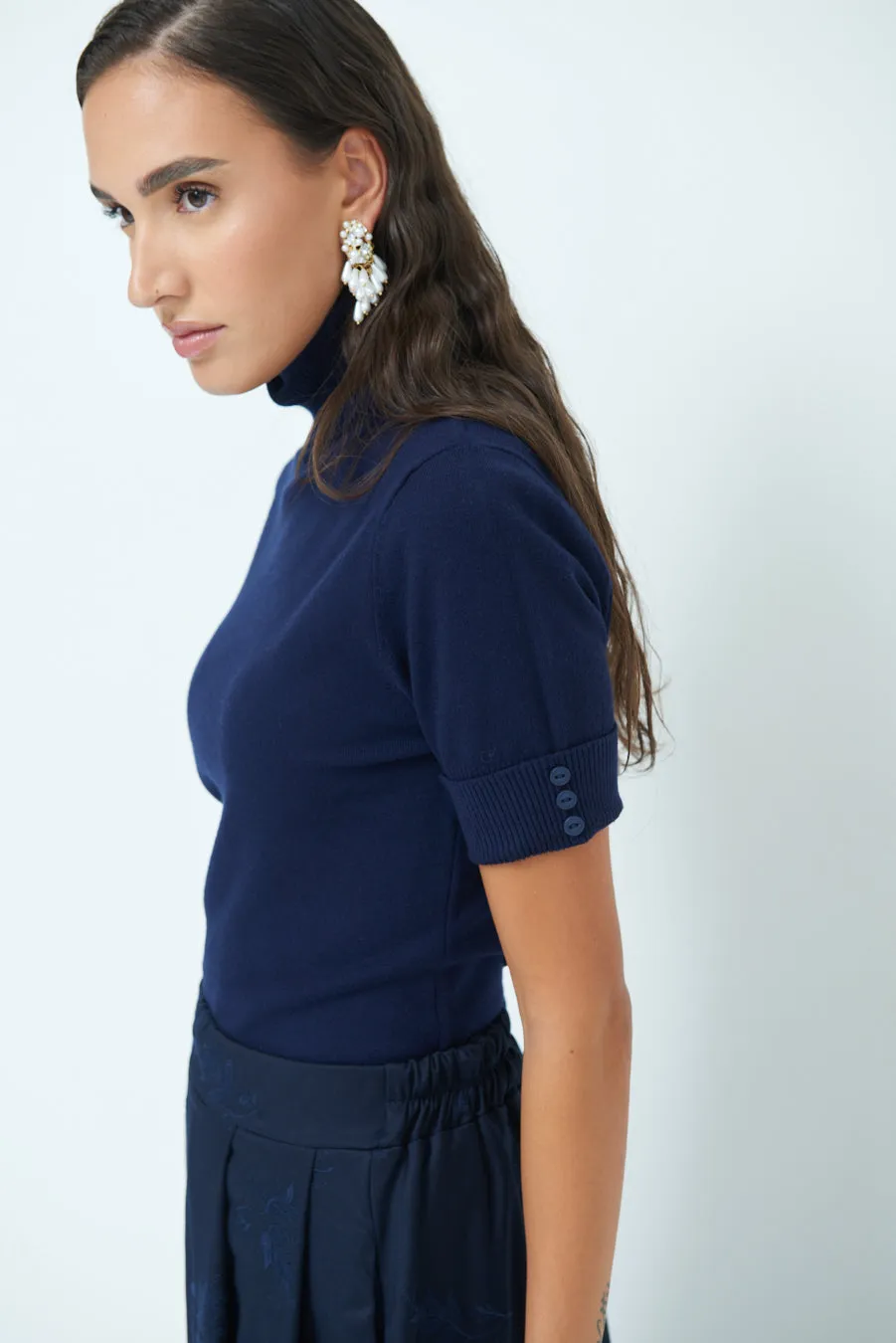 Short-sleeve turtleneck top wholesale