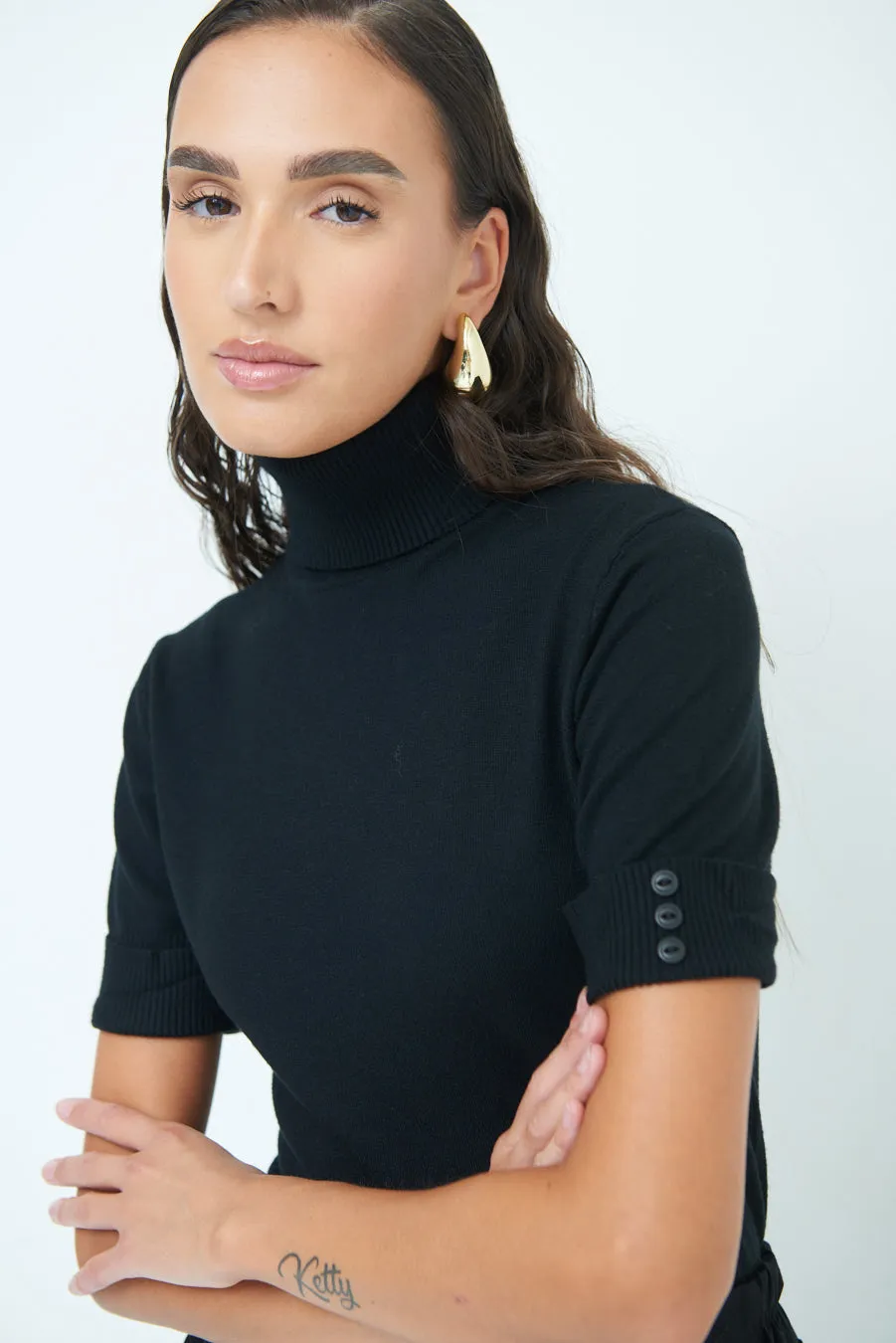 Short-sleeve turtleneck top wholesale